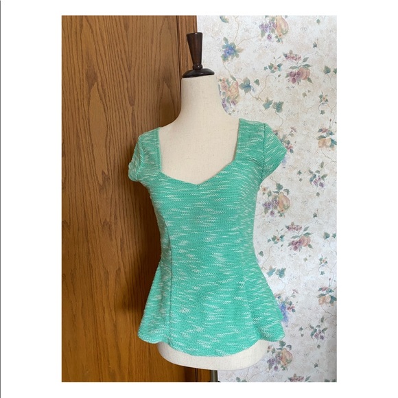 Anthropologie Postmark Endash Boucle Peplum Top - Picture 4 of 4